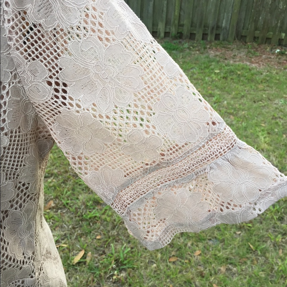 Lace blouse - Picture 2 of 6